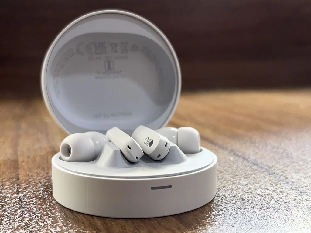 هدفون بی سیم ناتینگ مدل CMF Buds Pro